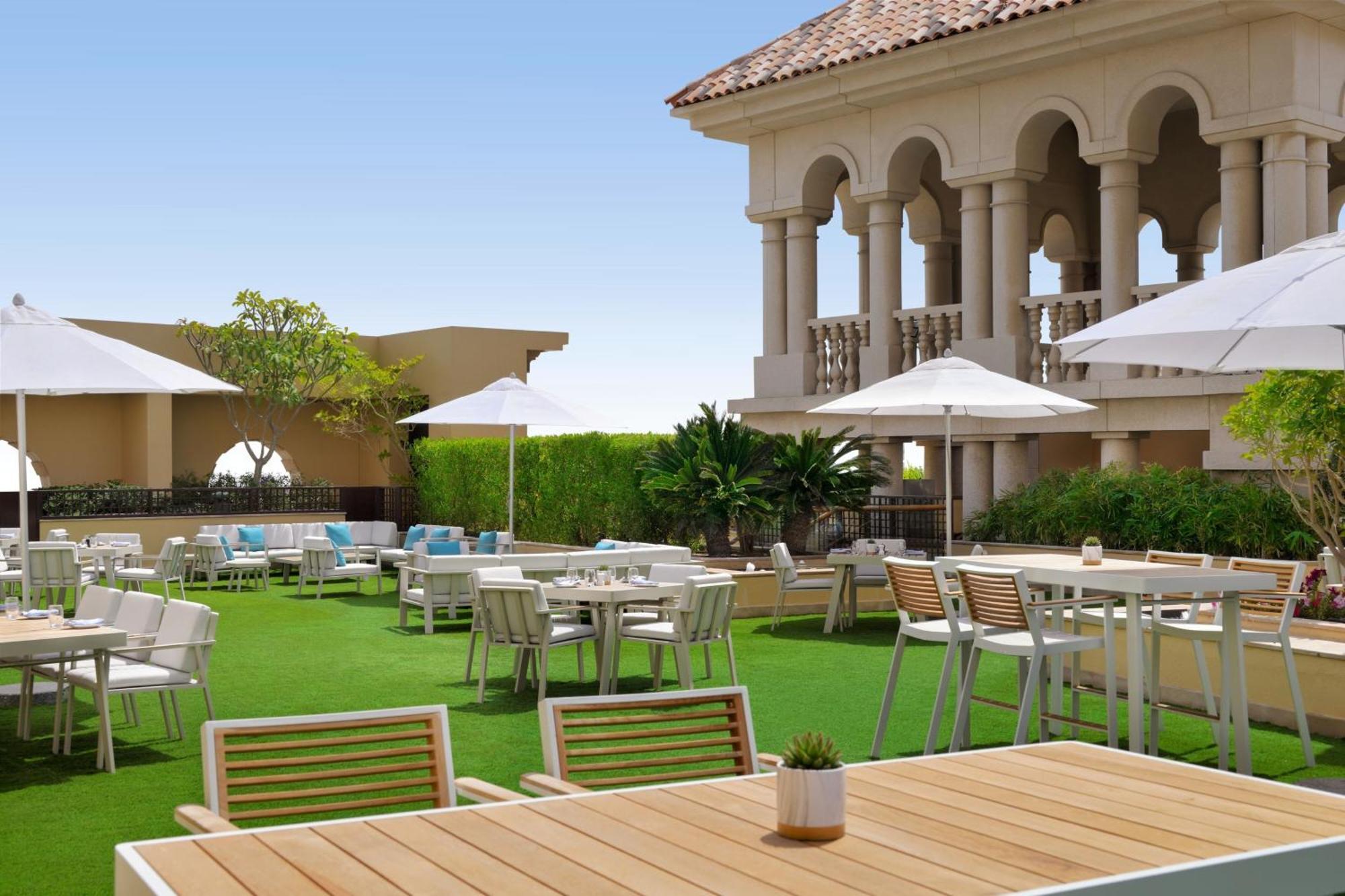 Marriott Executive Apartments Al Jaddaf, Дубай Экстерьер фото The Westin Awanti
